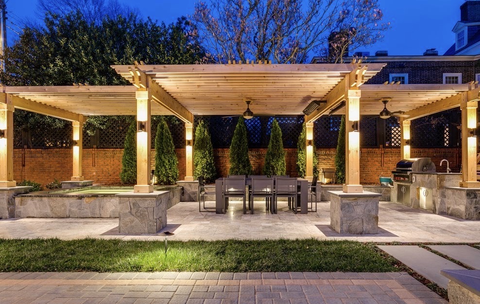 How To Choose the Best Outdoor Lighting, According to Pros