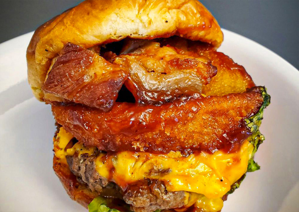 10 Best Burgers In America According to Yelp Reviewers