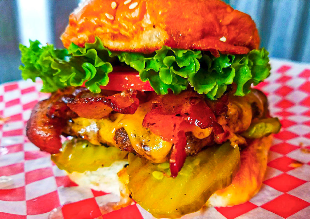 10 Best Burgers In America According to Yelp Reviewers