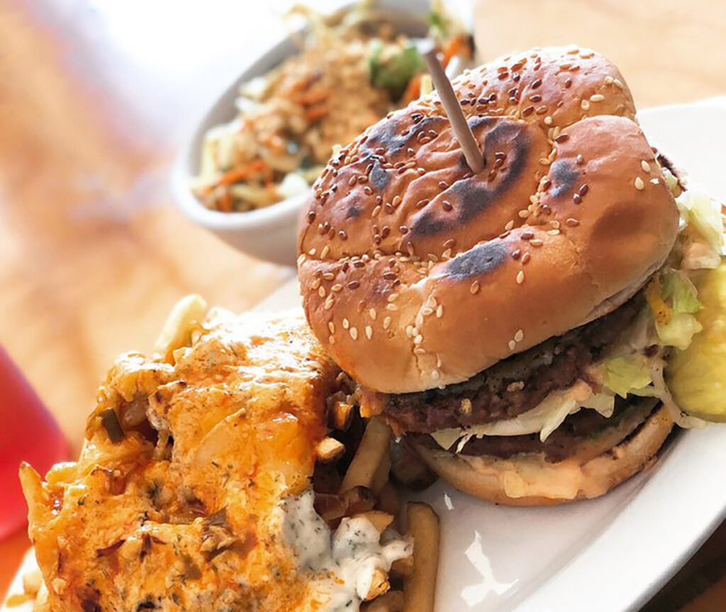 10 Best Burgers In America According to Yelp Reviewers